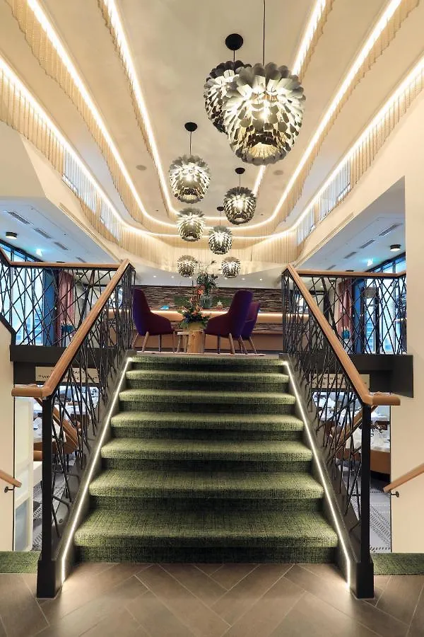 Botel Fairtours Hotelschiff Antonia***** Cologne