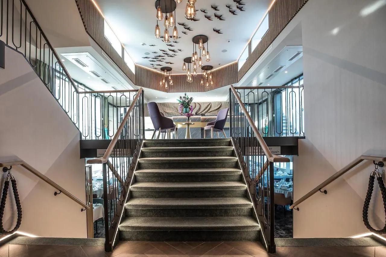 Fairtours Hotelschiff Antonia***** Cologne Germany