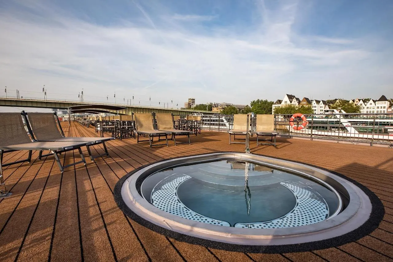 Fairtours Hotelschiff Antonia***** Cologne Germany