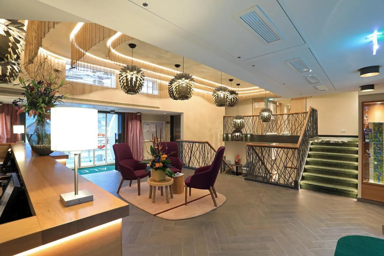 Botel Fairtours Hotelschiff Antonia***** Cologne Germany